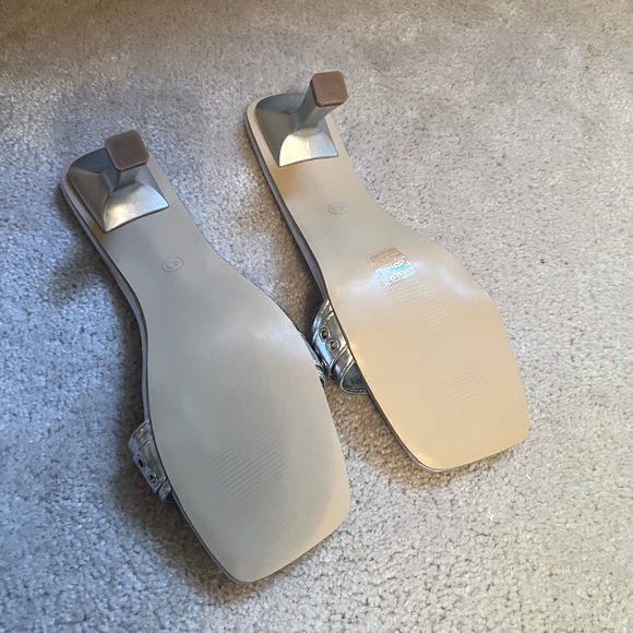 2for $20 New Sliver 3” Heels - Picture 2 of 4